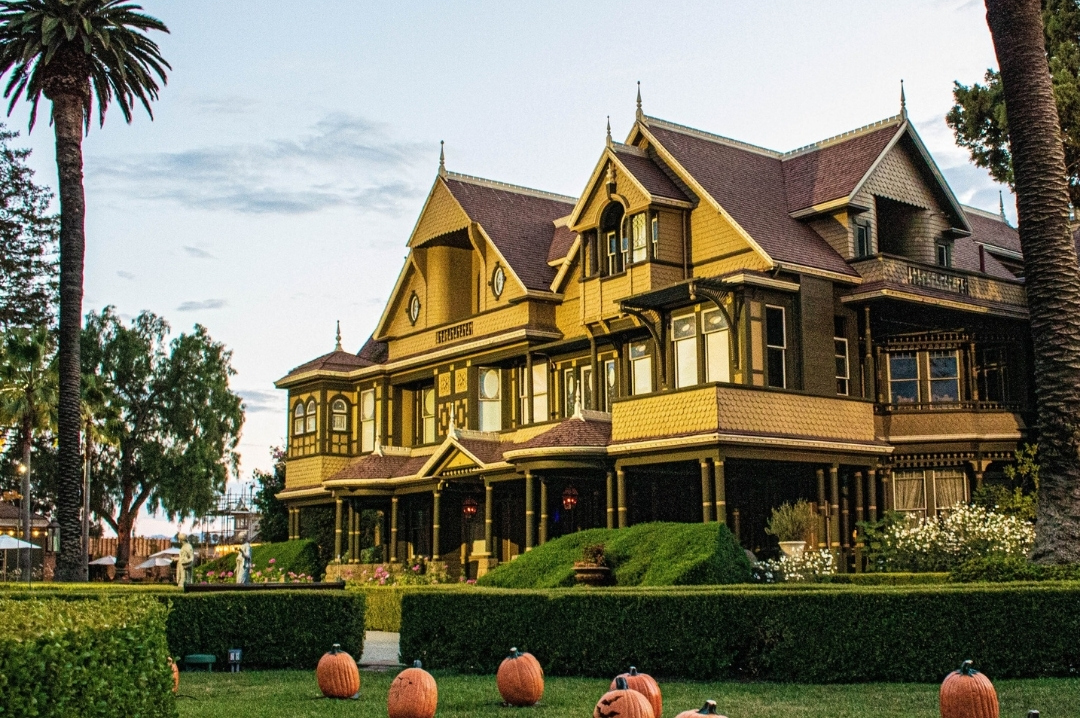 Winchester Mystery House