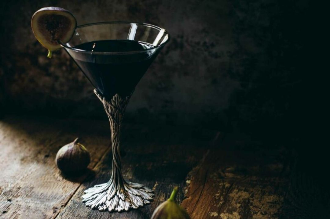 blackfigvodkamartini halloweencocktails