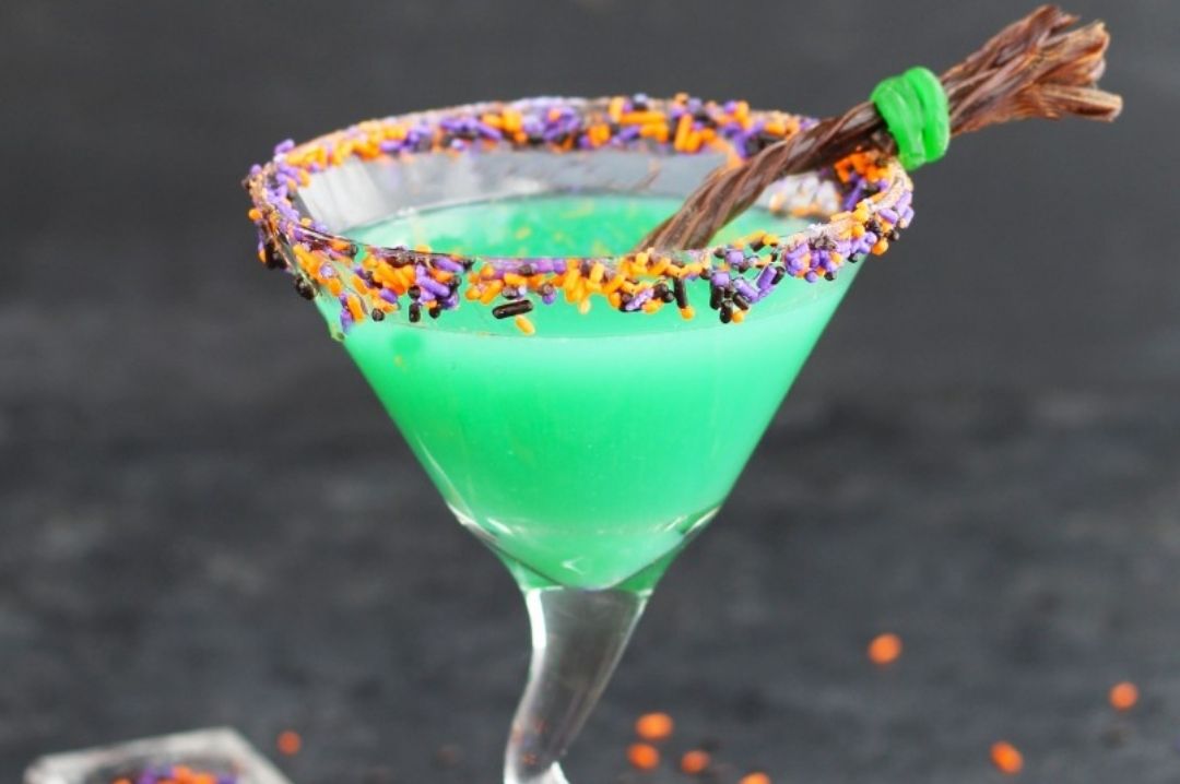 meltedwitchmartini halloweencocktails